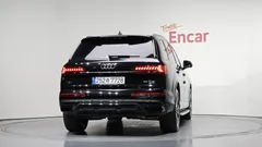 2023 Audi Q7 55 TFSI Quattro Premium — фото 4