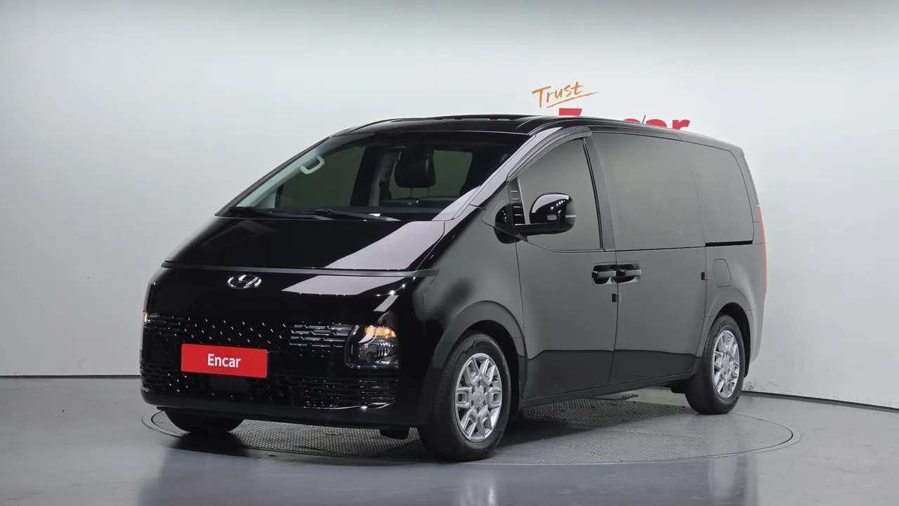 2022 Hyundai Staria 4WD Tourer 9-Seater