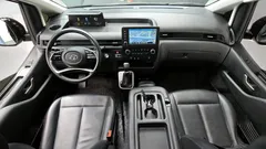 2022 Hyundai Staria 4WD Tourer 9-Seater — фото 7