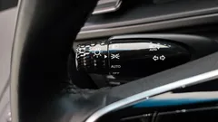 2022 Hyundai Staria 4WD Tourer 9-Seater — фото 16