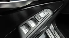 2021 Genesis G90 3.8 AWD, серебристый — фото 14
