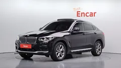 2021 BMW X4 xDrive20i xLine, чёрный — фото 1