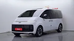 2022 Hyundai Staria Lounge 9-Seater — фото 1