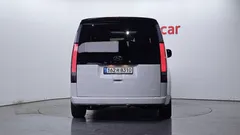 2022 Hyundai Staria Lounge 9-Seater — фото 4