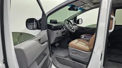 2022 Hyundai Staria Lounge 9-Seater — фото 10