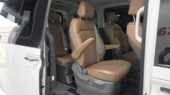 2022 Hyundai Staria Lounge 9-Seater — фото 12