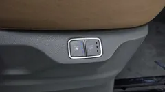 2022 Hyundai Staria Lounge 9-Seater — фото 18