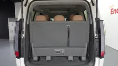 2022 Hyundai Staria Lounge 9-Seater — фото 20