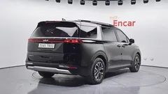 2023 Kia Carnival Diesel 9-Seater Prestige — фото 2