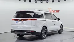 2022 Kia Carnival Diesel 9-Seater Signature — фото 2