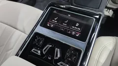2023 Audi A8 55 TFSI Quattro Premium LWB, чёрный — фото 19