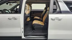2023 Kia Carnival Gasoline 9-Seater Prestige — фото 11