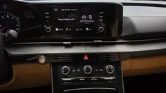 2023 Kia Carnival Diesel 11-Seater Prestige — фото 17