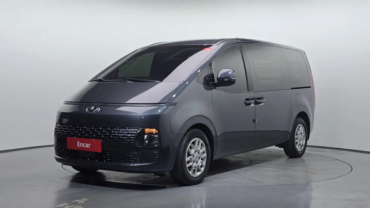 2023 Hyundai Staria Cargo 3-Seater