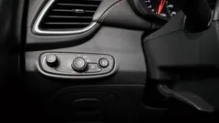 2021 ChevroletGMDaewoo Trax 1.4 LT, белый — фото 18