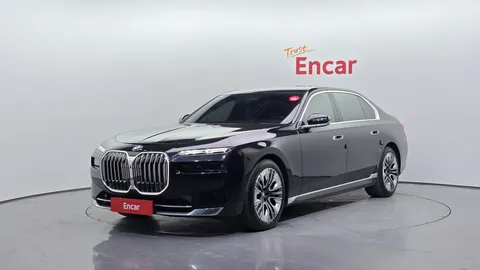 2023 BMW 7-Series 740i sDrive Design Pure Excellence