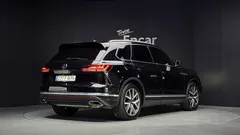2021 Volkswagen Touareg 3.0 TDI Prestige, чёрный — фото 2
