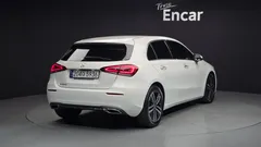 2023 Mercedes-Benz A-Class A220 Hatchback, белый — фото 2