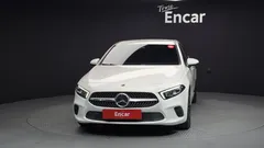 2023 Mercedes-Benz A-Class A220 Hatchback, белый — фото 3