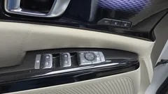 2023 Kia Canival 7-Seater Signature, белый — фото 14