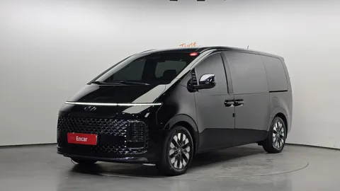 2022 Hyundai Staria 4WD Lounge 9-Seater