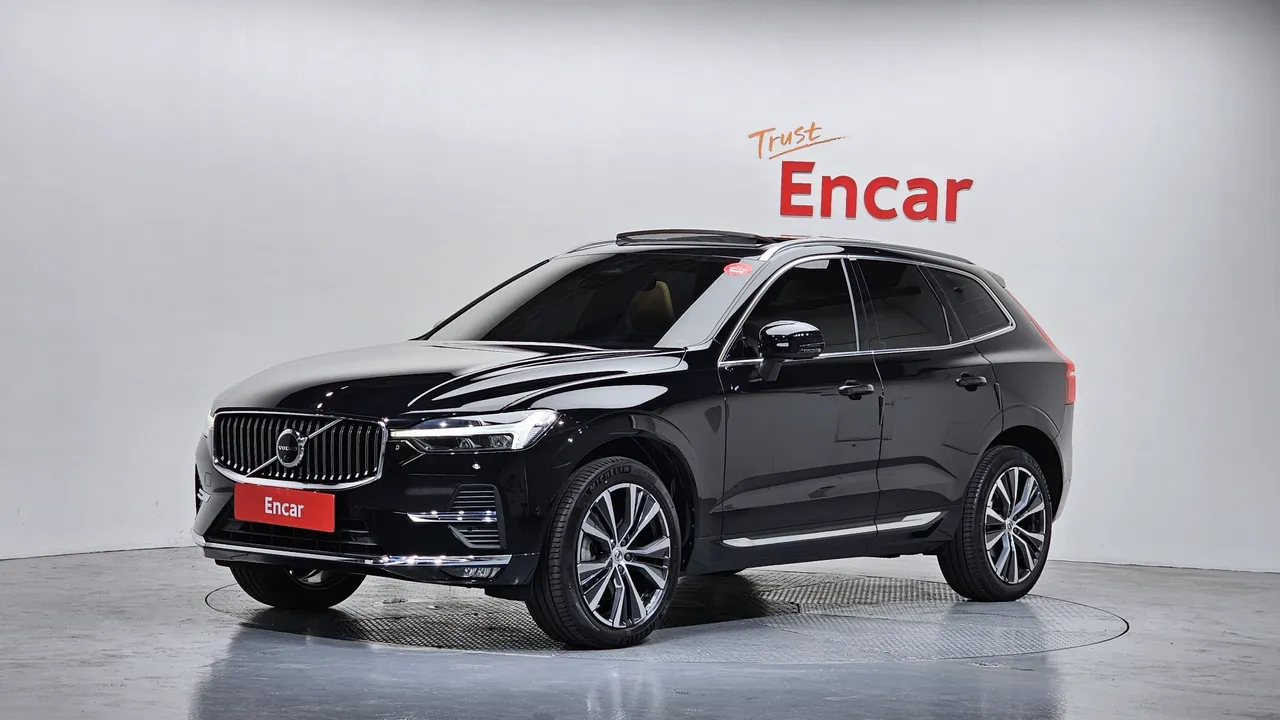 2022 Volvo XC60 B6 Inscirtion