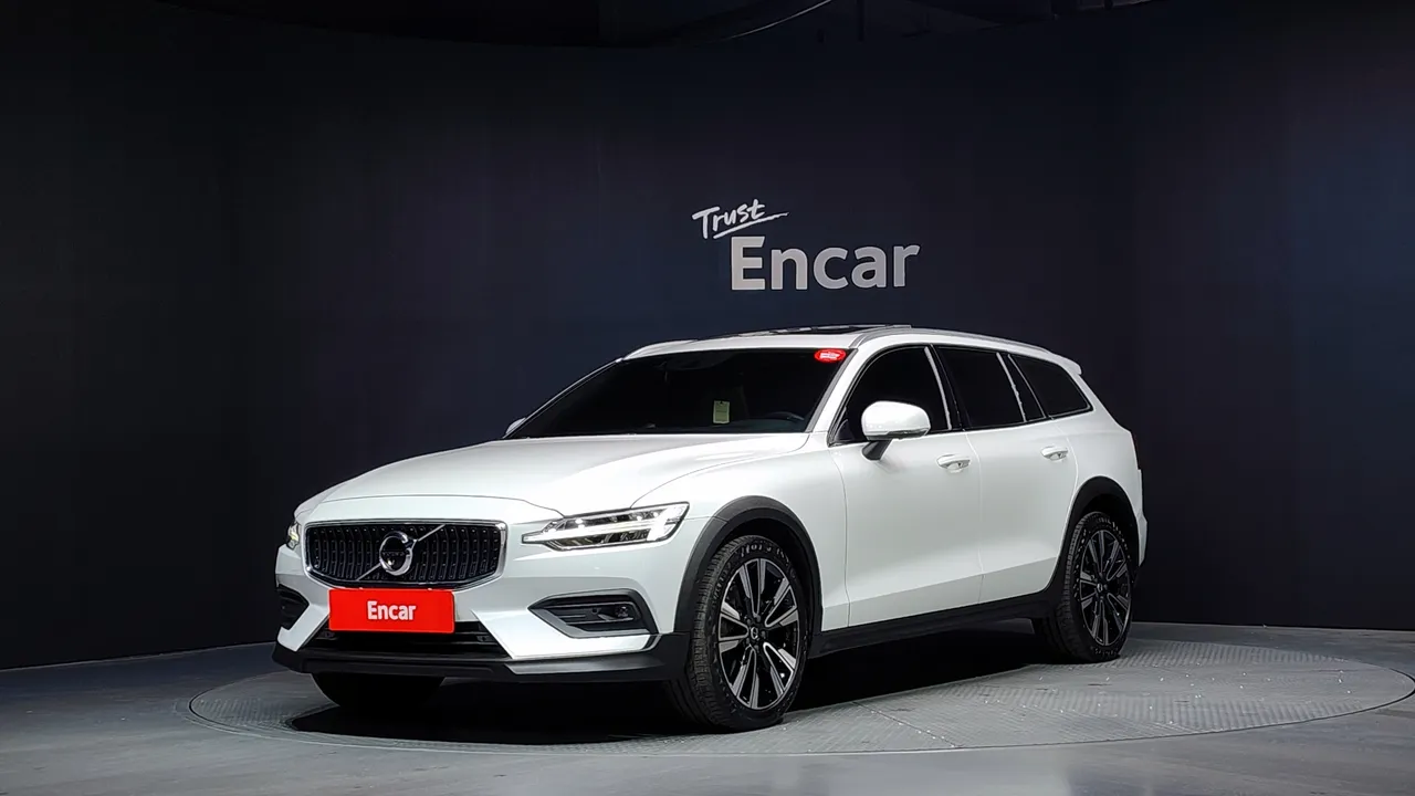 2022 Volvo V60 B5 Pro AWD