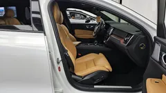 2022 Volvo V60 B5 Pro AWD — фото 11
