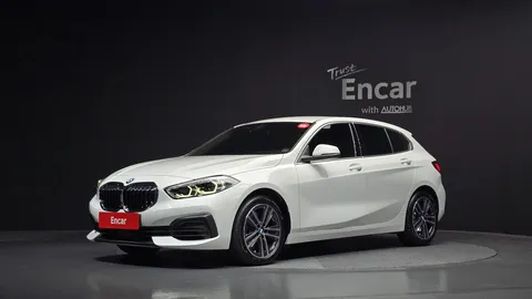 2022 BMW 1-Series 120i Advantage