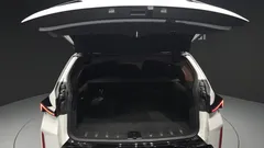 2023 BMW XM 4.4, белый — фото 20