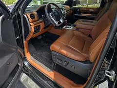 2021 Toyota Tundra 5.7, чёрный — фото 7