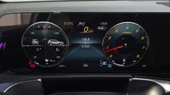 2023 Mercedes-Benz GLB-Class GLB250 4MATIC — фото 8