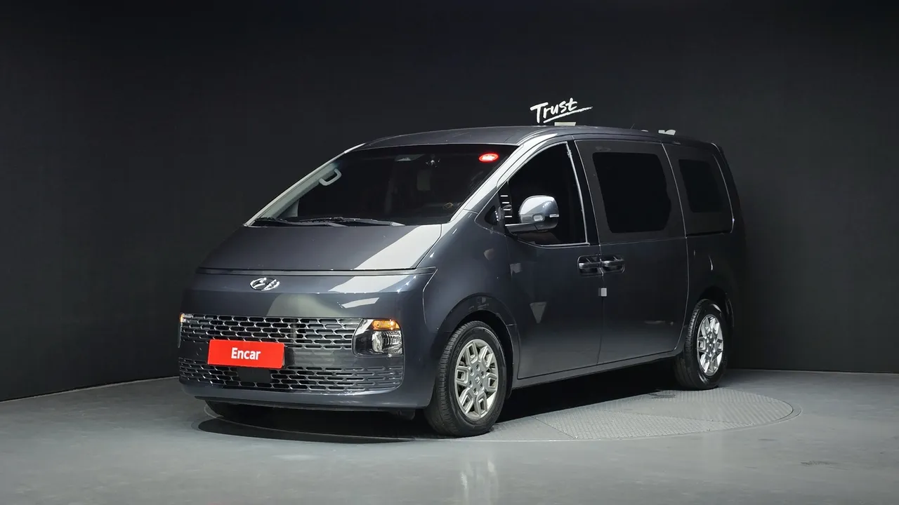 2022 Hyundai Staria Cargo 5-Seater