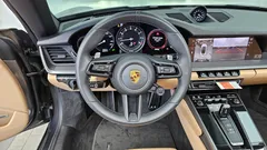 2022 Porsche 911 Carrera 4S Cabriolet — фото 17