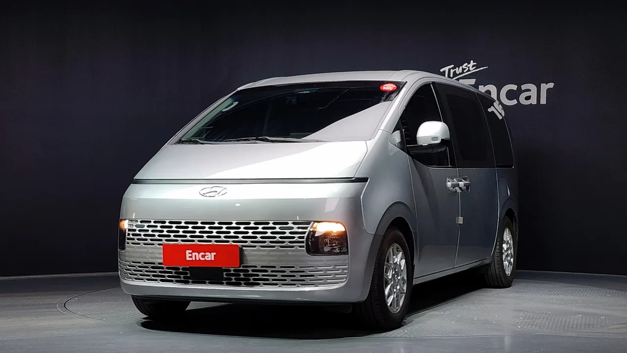2022 Hyundai Staria L3.5 Tourer 11-Seater