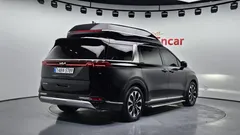 2022 Kia Carnival Gasoline 7-Seater Hi-Limousine — фото 2