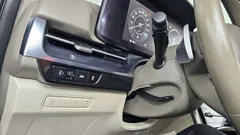 2022 Kia Carnival Gasoline 7-Seater Hi-Limousine — фото 19