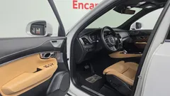 2022 Volvo XC90 B6 Inscription — фото 10