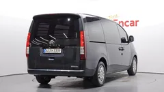 2022 Hyundai Staria Cargo 3-Seater — фото 2