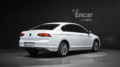 2022 Volkswagen Passat 2.0 TDI Premium — фото 2