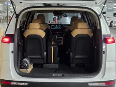 2023 Kia Carnival Diesel 11-Seater Prestige — фото 6