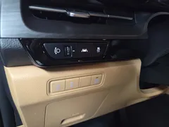 2023 Kia Carnival Diesel 11-Seater Prestige — фото 16