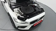 2023 Volvo V60 B5 Ultimate AWD, белый — фото 6