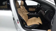 2023 Volvo V60 B5 Ultimate AWD, белый — фото 15