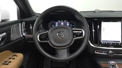 2023 Volvo V60 B5 Ultimate AWD, белый — фото 17