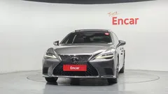 2021 Lexus LS 3.5 Luxury AWD, серый — фото 3