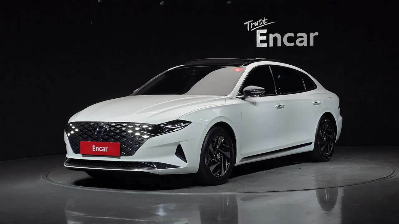 2022 Hyundai Grandeur Le Blanc
