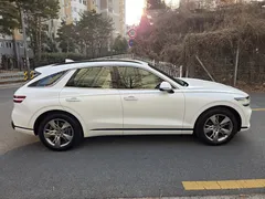 2022 Genesis GV70 2.5T Gasoline 2WD — фото 3
