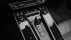 2021 Porsche 911 Carrera 4S Cabriolet, белый — фото 9