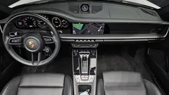 2021 Porsche 911 Carrera 4S Cabriolet, белый — фото 14